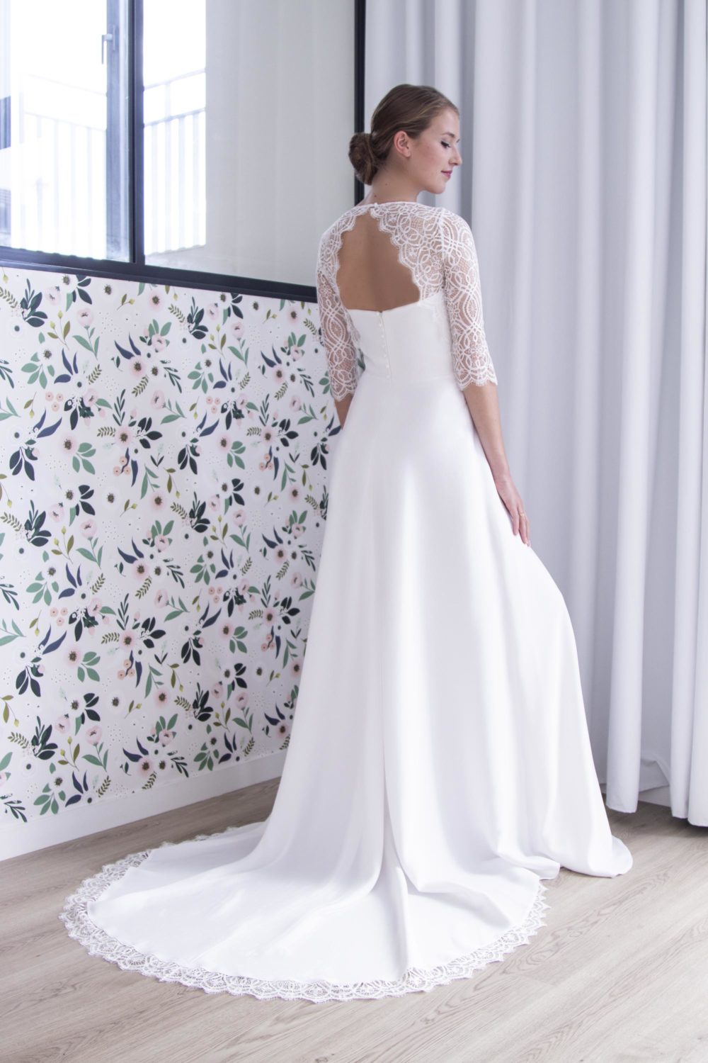 robe mariage fluide dentelle
